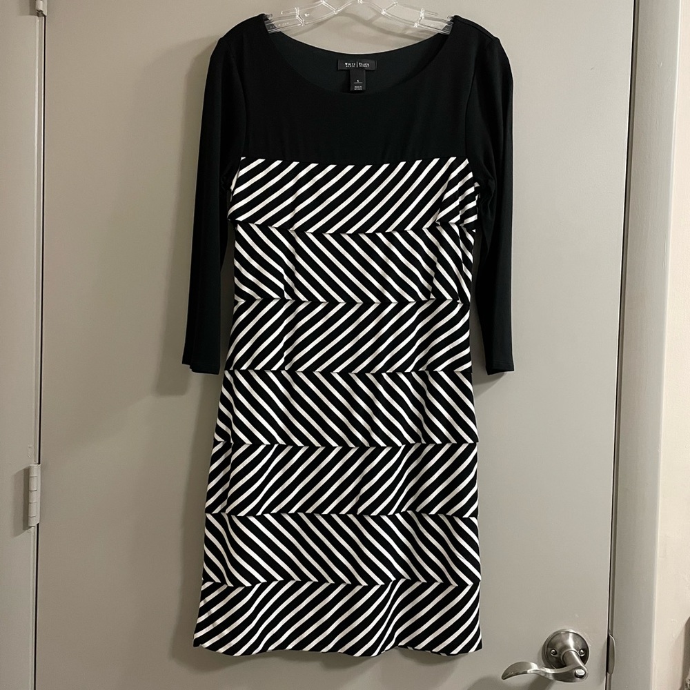 White House Black Market Tiered Zig Zag Dress - Size Small